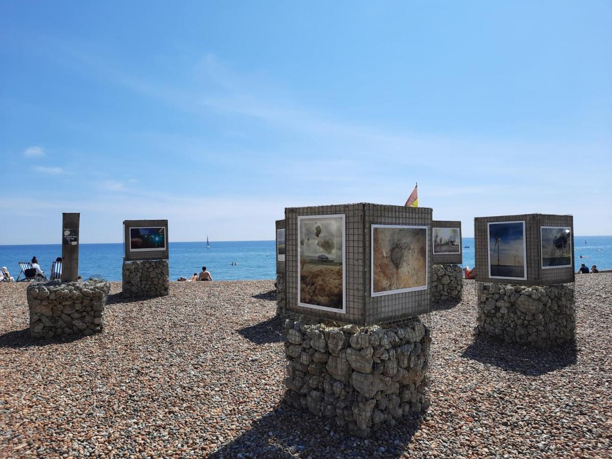 99 Steps To The Sea Appartement Hove Buitenkant foto